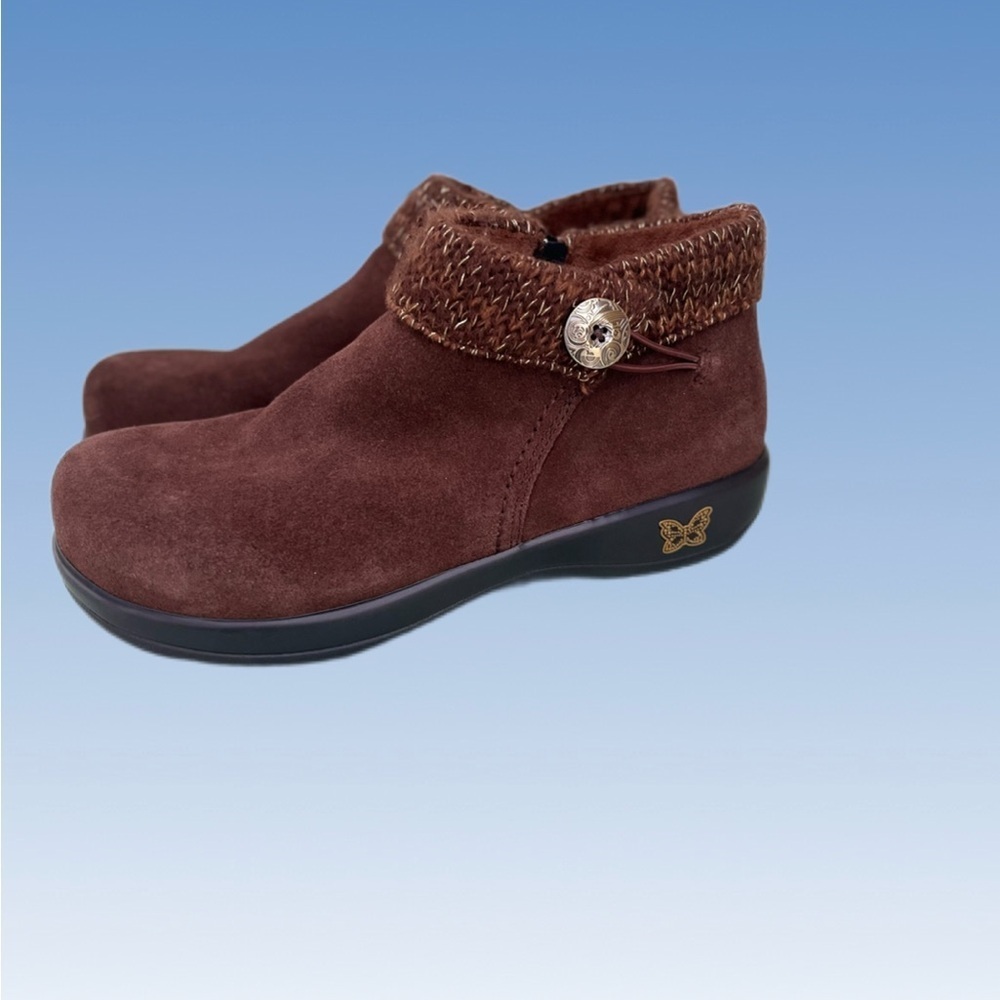 Alegria Brown Suede Mules with Button Detail size 8.5
